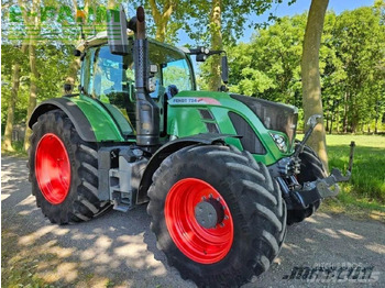 Trator FENDT 718 Vario
