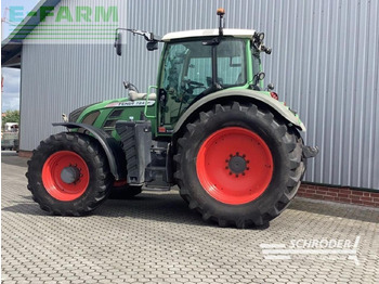 Trator FENDT 724 Vario
