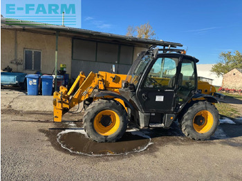 Empilhador telescópico JCB