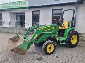 Trator JOHN DEERE 3320