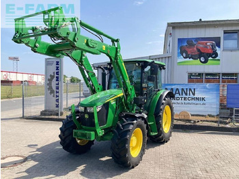 Trator JOHN DEERE 5090M