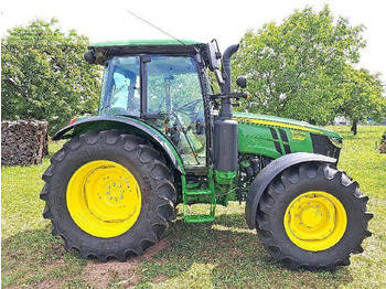 Trator JOHN DEERE 5100M