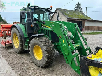 Trator JOHN DEERE 6110M