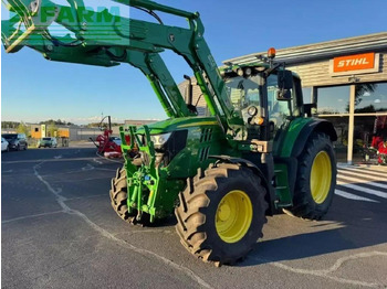 Trator JOHN DEERE 6110M