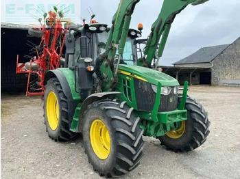Trator JOHN DEERE 6110M