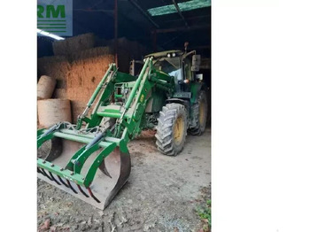 Trator JOHN DEERE 6110M