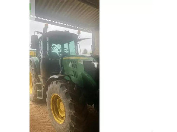 Trator JOHN DEERE 6110M