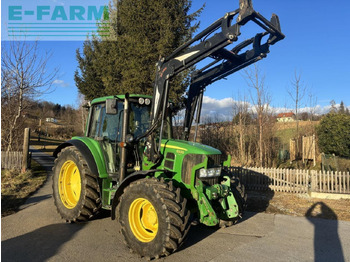 Trator JOHN DEERE 6230