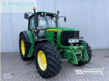 Trator JOHN DEERE 6530