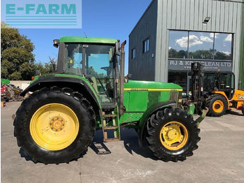 Trator JOHN DEERE 6810