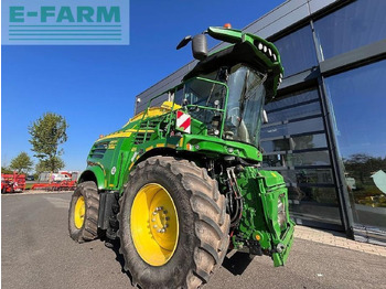 Picadora de forragem automotriz John Deere 8600: foto 2