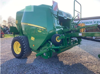 Enfardadeira de fardos quadrados JOHN DEERE