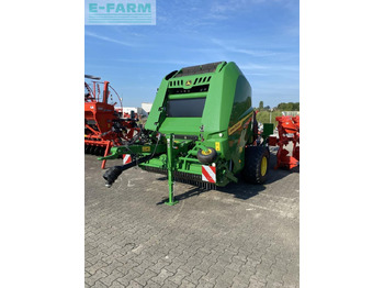 Enfardadeira de fardos quadrados JOHN DEERE