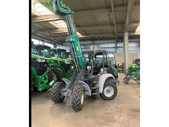 Empilhador telescópico KRAMER