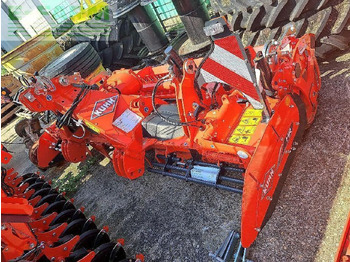 Maquina para lavrar a terra KUHN