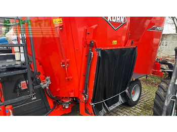 Equipamento de gado KUHN