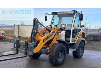 Mini escavadeira LIEBHERR L 506