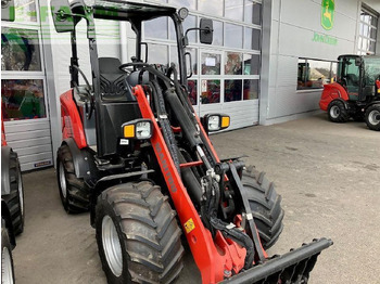 Carregadora articulada MANITOU MLA 3-25