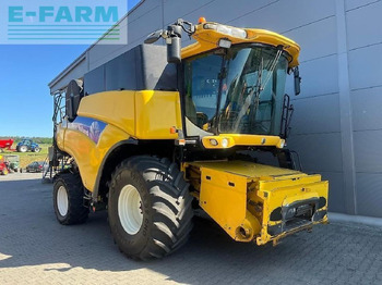 Ceifeira debulhadora NEW HOLLAND CR9070