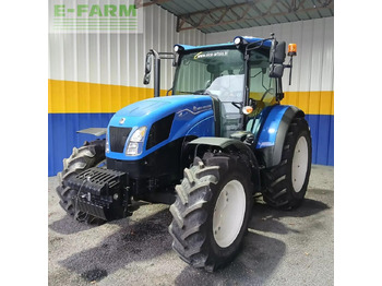 Trator NEW HOLLAND T5
