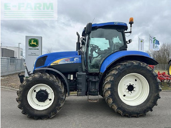 Trator NEW HOLLAND T6000