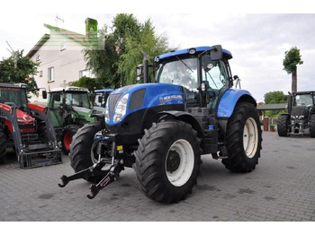 Trator NEW HOLLAND T7.200