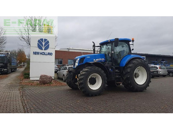 Trator NEW HOLLAND T7.220