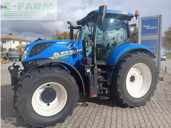 Trator NEW HOLLAND T7.225