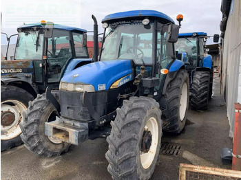 Trator NEW HOLLAND TD5