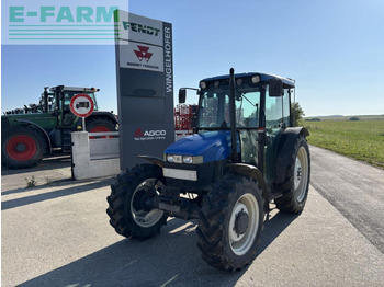 Trator NEW HOLLAND