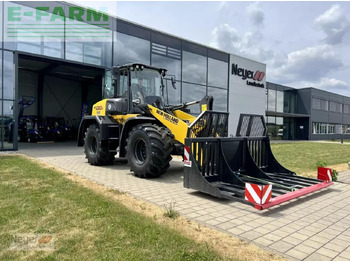 Mini escavadeira NEW HOLLAND