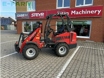 Mini escavadeira SCHÄFFER