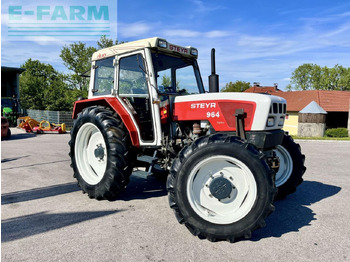 Trator STEYR 900 series
