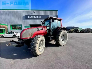 Trator VALTRA
