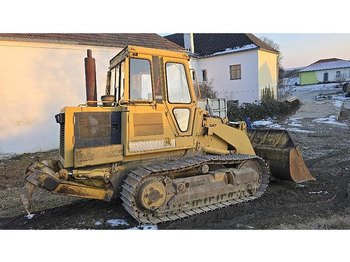 Pá carregadora CATERPILLAR 953