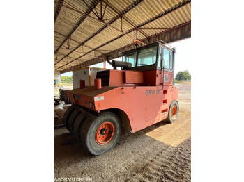 Rolo Compacteur à pneu type P3 HAMM: foto 2