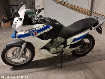 Motocicleta HONDA
