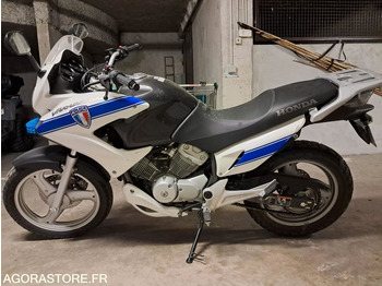 Motocicleta HONDA