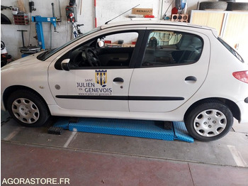 Automóvel PEUGEOT
