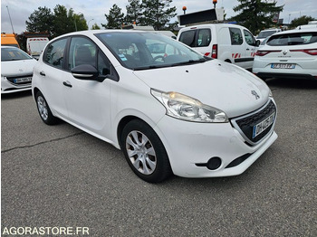 Automóvel Peugeot 208 - 2014 - 134673km - DH425TX: foto 2