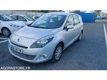 Automóvel RENAULT