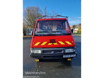 Carro de bombeiro RENAULT MASTER: foto 1