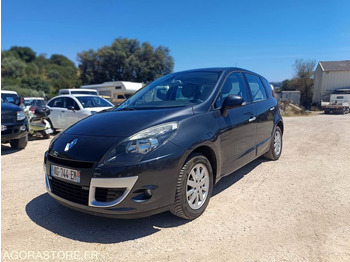 Automóvel RENAULT