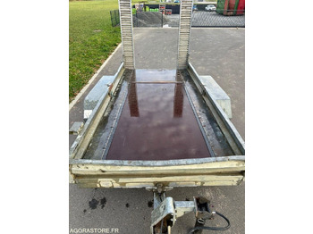 Reboque porta máquinas