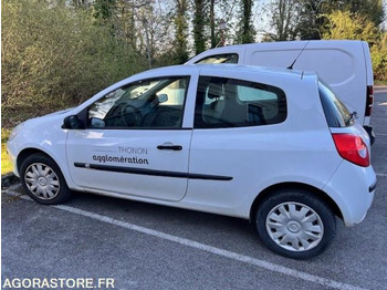 Automóvel RENAULT