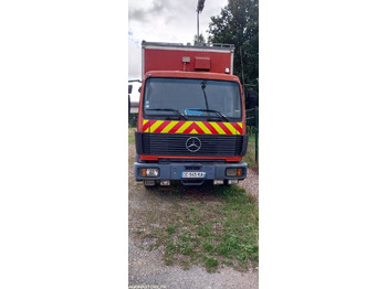 Camião MERCEDES-BENZ