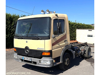 Camião MERCEDES-BENZ Atego 815