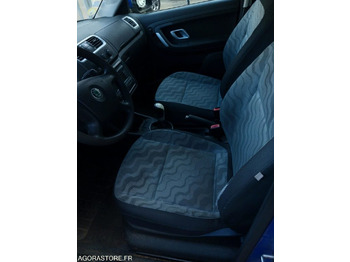 Automóvel skoda fabia: foto 4