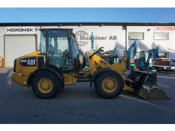 Pá carregadora de rodas CATERPILLAR 906M