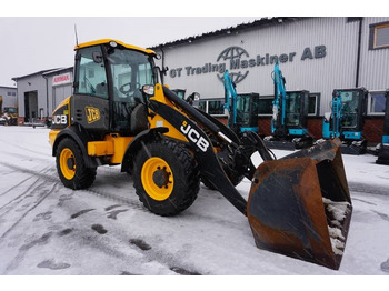 Pá carregadora de rodas JCB 409: foto 5